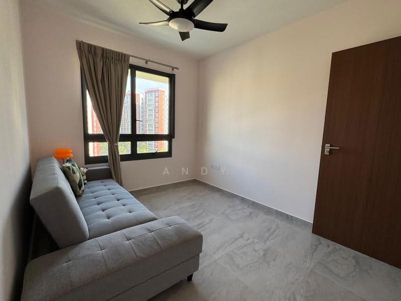 301B Tengah Drive, Tengah Drive, Room Rental, 111 sqft, HDB Flat For Rent, by Andy Lim 林佳俊, 500262331 - Living Room - PropertyGuru.com.sg