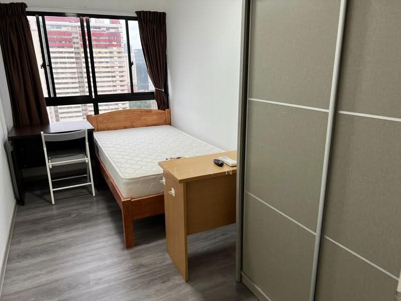 People's Park Complex, 1 Park Road, Boat Quay / Raffles Place / Marina, 5 Bedrooms, 1,119 sqft, Apartment For Rent, by Allan Zheng 鄭黎, 500262335 - Bedroom - PropertyGuru.com.sg