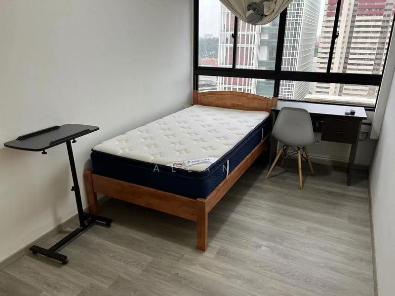 People's Park Complex, 1 Park Road, Boat Quay / Raffles Place / Marina, 5 Bedrooms, 1,119 sqft, Apartment For Rent, by Allan Zheng 鄭黎, 500262335 - Bedroom - PropertyGuru.com.sg