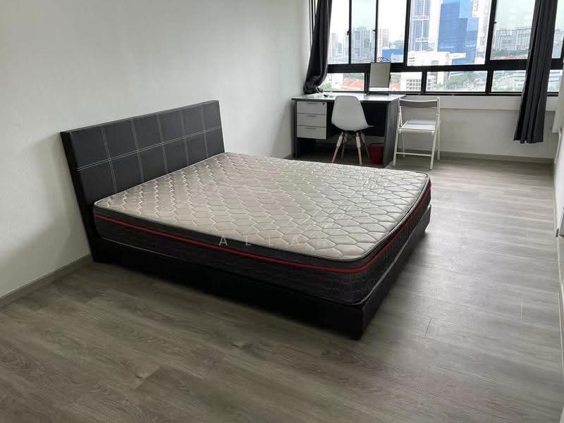 People's Park Complex, 1 Park Road, Boat Quay / Raffles Place / Marina, 5 Bedrooms, 1,119 sqft, Apartment For Rent, by Allan Zheng 鄭黎, 500262335 - Bedroom - PropertyGuru.com.sg