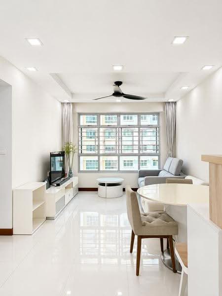 487C Choa Chu Kang Avenue 5, 487C Choa Chu Kang Avenue 5, Dairy Farm / Bukit Panjang / Choa Chu Kang, 3 Bedrooms, 1,001 sqft, HDB Flat For Sale, by Alyssa Chia, 500262350 - Living Room - PropertyGuru.com.sg