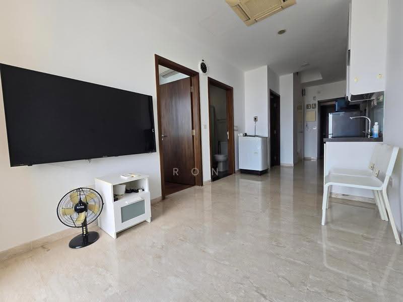 Novena Regency, 275 Thomson Road, Newton / Novena, 2 Bedrooms, 560 sqft, Apartment For Rent, by Ron Loh, 500262355 - Living Room - PropertyGuru.com.sg
