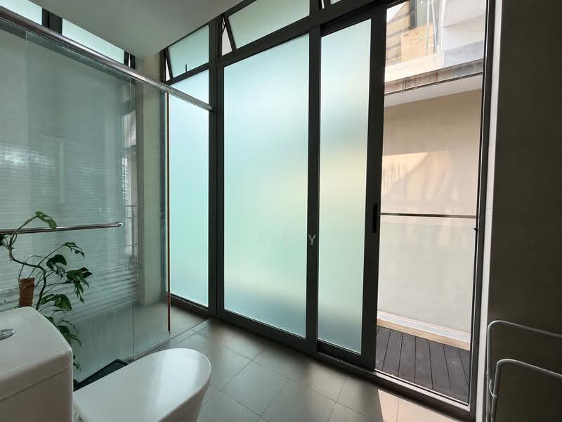Kiara Ten, 54 Lorong Marzuki, Eunos / Geylang / Paya Lebar, 5 Bedrooms, 5,823 sqft, Cluster House For Sale, by Gary Zhuo 卓俊伟, 500262365 - Bathroom - PropertyGuru.com.sg
