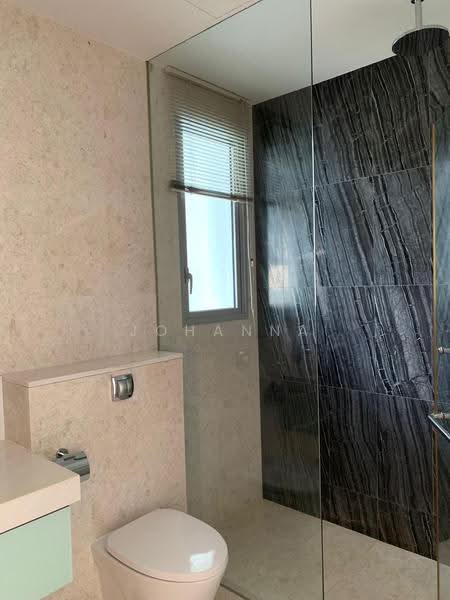Grange Infinite, 27 Grange Road, Orchard / River Valley, 3 Bedrooms, 2,250 sqft, Condominium For Rent, by Johanna Chow, 500262366 - Bathroom - PropertyGuru.com.sg