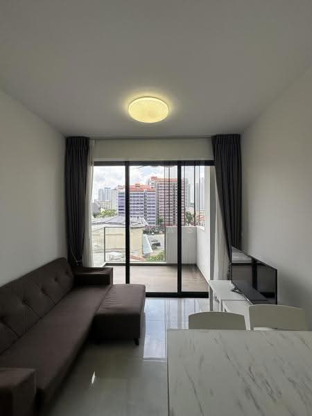 Uptown @ Farrer, 2 Perumal Road Singapore, Farrer Park / Serangoon Rd, 3 Bedrooms, 732 sqft, Condominium For Sale, by Lukas Lim, 500262372 - Living Room - PropertyGuru.com.sg