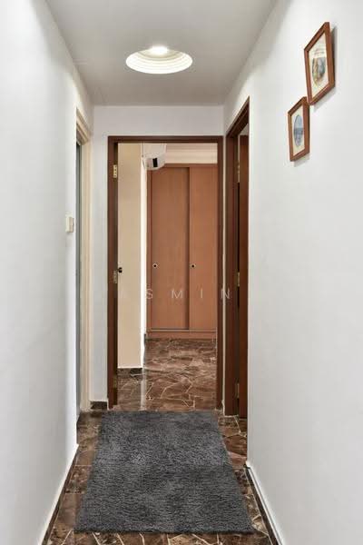 341 Sembawang Close, 341 Sembawang Close, Sembawang / Yishun, 3 Bedrooms, 1,023 sqft, HDB Flat For Sale, by Jasmine Tan, 500262380 - Corridor - PropertyGuru.com.sg