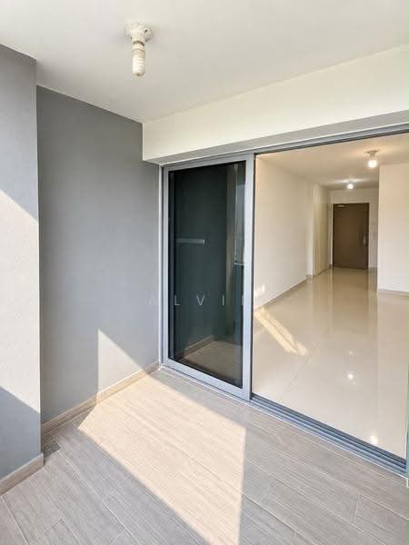 530A Pasir Ris Drive 1, 530A Pasir Ris Drive 1, Pasir Ris / Tampines, 2 Bedrooms, 700 sqft, HDB Flat For Sale, by Alvin Tyh, 500262394 - Balcony - PropertyGuru.com.sg