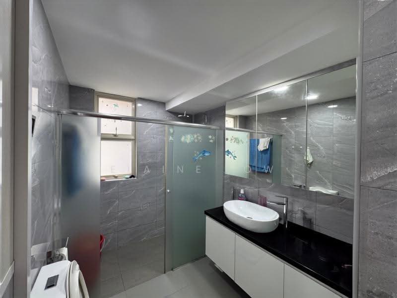 Rio Vista, 12 Upper Serangoon View, Hougang / Punggol / Sengkang, 3 Bedrooms, 1,247 sqft, Condominium For Sale, by Elaine Low, 500262410 - Bathroom - PropertyGuru.com.sg
