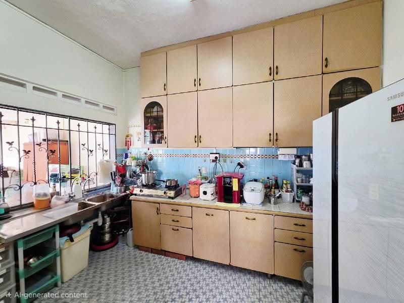 SUPER CHEAP! FREEHOLD CORNER TERRACE @ JALAN PARAS, JALAN PARAS, Eunos / Geylang / Paya Lebar, 5 Bedrooms, 2,000 sqft, Corner Terrace For Sale, by Kimberly Tang, 500262418 - PropertyGuru.com.sg