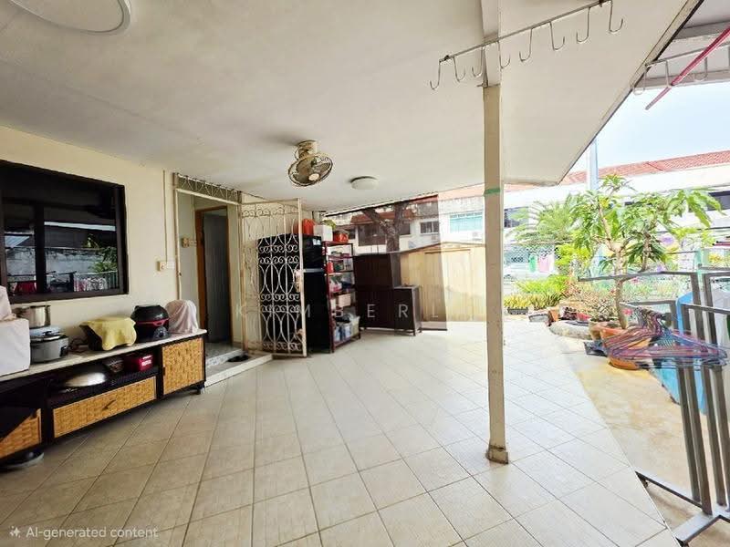 SUPER CHEAP! FREEHOLD CORNER TERRACE @ JALAN PARAS, JALAN PARAS, Eunos / Geylang / Paya Lebar, 5 Bedrooms, 2,000 sqft, Corner Terrace For Sale, by Kimberly Tang, 500262418 - PropertyGuru.com.sg