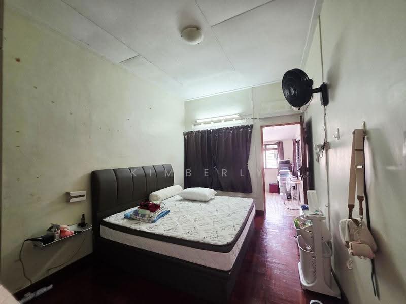 SUPER CHEAP! FREEHOLD CORNER TERRACE @ JALAN PARAS, JALAN PARAS, Eunos / Geylang / Paya Lebar, 5 Bedrooms, 2,000 sqft, Corner Terrace For Sale, by Kimberly Tang, 500262418 - PropertyGuru.com.sg