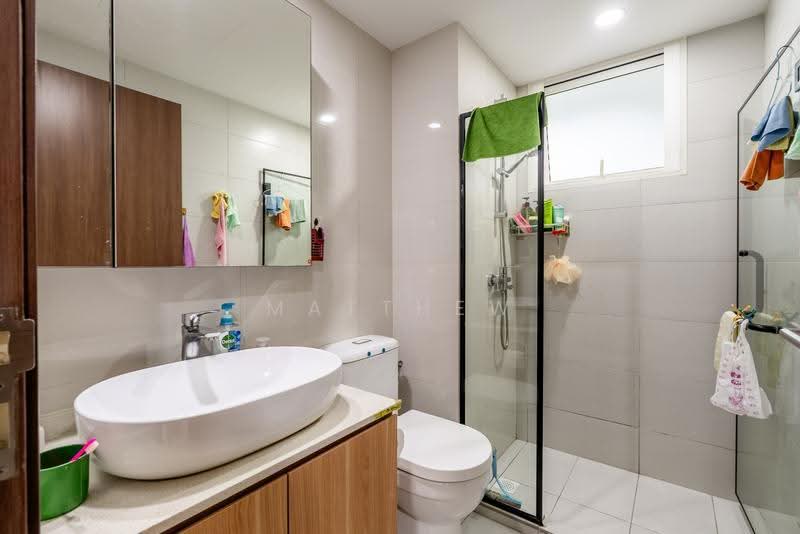 1 Canberra, 7 Canberra Drive, Sembawang / Yishun, 3 Bedrooms, 1,259 sqft, Condominium For Sale, by Matthew Lam, 500262426 - Bathroom - PropertyGuru.com.sg