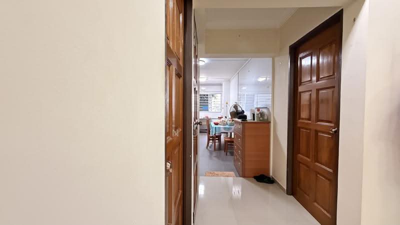 285 Tampines Street 22, 285 Tampines Street 22, Pasir Ris / Tampines, 2 Bedrooms, 796 sqft, HDB Flat For Sale, by Nur Fudge, 500262439 - Corridor - PropertyGuru.com.sg