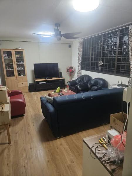 250 Yishun Avenue 9, 250 Yishun Avenue 9, Sembawang / Yishun, 3 Bedrooms, 904 sqft, HDB Flat For Sale, by Florence P T, 500262445 - Living Room - PropertyGuru.com.sg