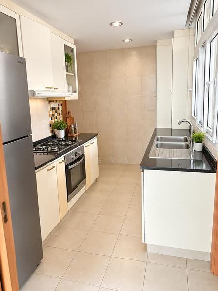 Summerhill, 50 Hume Avenue, Clementi Park / Upper Bukit Timah, 4 Bedrooms, 3,261 sqft, Condominium For Rent, by Vera Liu, 500262460 - Kitchen - PropertyGuru.com.sg