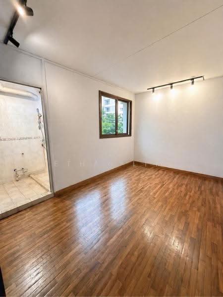 631 Jurong West Street 65, 631 631, Boon Lay / Jurong / Tuas, 3 Bedrooms, 1,184 sqft, HDB Flat For Sale, by Ethan Lim, 500262471 - AI decluttered generated - PropertyGuru.com.sg