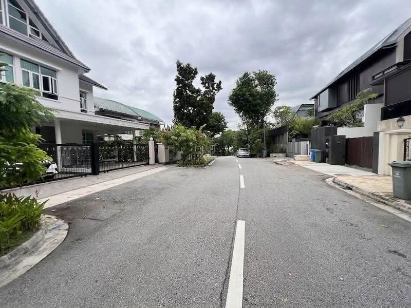 2.5 Storey Semi- Dtached house at Namly, Namly, Tanglin / Holland / Bukit Timah, 5 Bedrooms, 4,000 sqft, Semi-Detached House For Rent, by Watson Poh, 500262486 - Exterior - PropertyGuru.com.sg