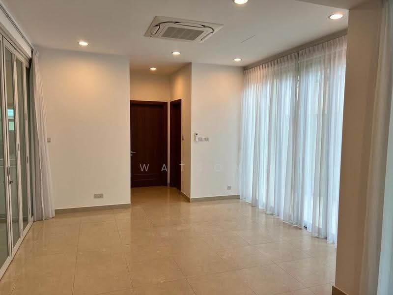 2.5 Storey Semi- Dtached house at Namly, Namly, Tanglin / Holland / Bukit Timah, 5 Bedrooms, 4,000 sqft, Semi-Detached House For Rent, by Watson Poh, 500262486 - Interior - PropertyGuru.com.sg