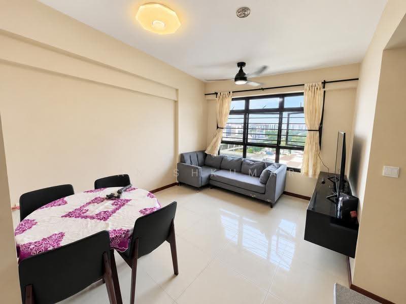 132C Canberra View, 132C Canberra View, Sembawang / Yishun, 2 Bedrooms, 732 sqft, HDB Flat For Sale, by GANESHKUMAR K, 500262495 - Living Room - PropertyGuru.com.sg