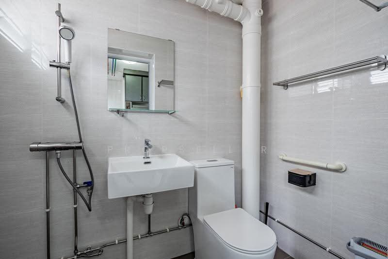 294 Choa Chu Kang Avenue 2, 294 Choa Chu Kang Avenue 2, Dairy Farm / Bukit Panjang / Choa Chu Kang, 3 Bedrooms, 1,098 sqft, HDB Flat For Sale, by KOH YONG JIAN, 500262508 - Bathroom - PropertyGuru.com.sg