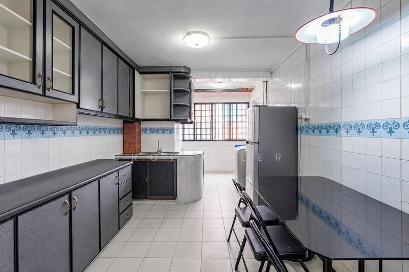 294 Choa Chu Kang Avenue 2, 294 Choa Chu Kang Avenue 2, Dairy Farm / Bukit Panjang / Choa Chu Kang, 3 Bedrooms, 1,098 sqft, HDB Flat For Sale, by KOH YONG JIAN, 500262508 - Kitchen - PropertyGuru.com.sg