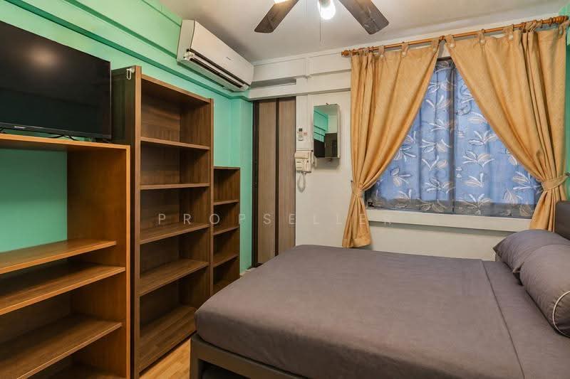 112 Ho Ching Road, 112 Ho Ching Road, Boon Lay / Jurong / Tuas, 2 Bedrooms, 732 sqft, HDB Flat For Sale, by Gina Tow, 500262532 - Bedroom - PropertyGuru.com.sg