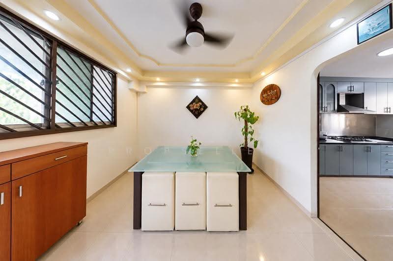 104 Pasir Ris Street 12, 104 Pasir Ris Street 12, Pasir Ris / Tampines, 3 Bedrooms, 1,119 sqft, HDB Flat For Sale, by Elaine Wong, 500262537 - Dining Room - PropertyGuru.com.sg