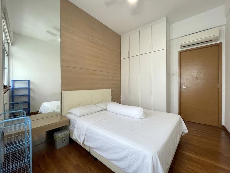 Regal 35, 15 Lorong 35 Geylang, Eunos / Geylang / Paya Lebar, 3 Bedrooms, 1,259 sqft, Apartment For Sale, by Desmond Lim, 500262546 - PropertyGuru.com.sg