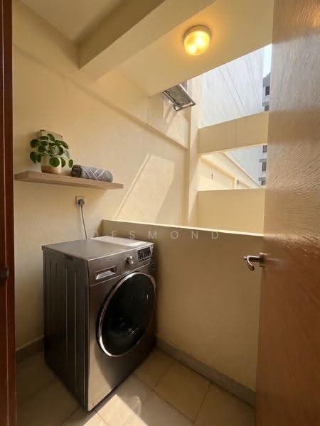 Regal 35, 15 Lorong 35 Geylang, Eunos / Geylang / Paya Lebar, 3 Bedrooms, 1,259 sqft, Apartment For Sale, by Desmond Lim, 500262546 - PropertyGuru.com.sg