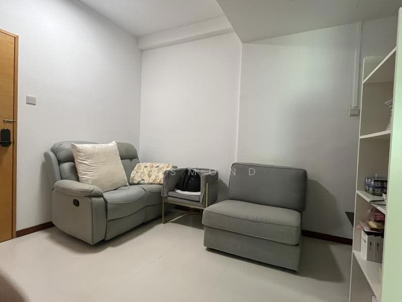 Regal 35, 15 Lorong 35 Geylang, Eunos / Geylang / Paya Lebar, 3 Bedrooms, 1,259 sqft, Apartment For Sale, by Desmond Lim, 500262546 - PropertyGuru.com.sg