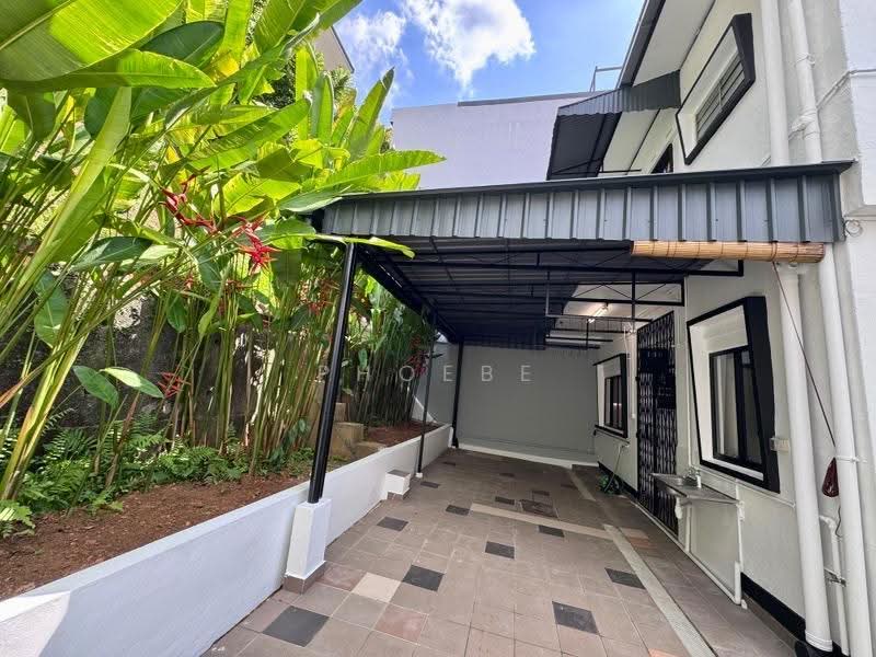 Shamrock Park, 89 Namly Place, Tanglin / Holland / Bukit Timah, 4 Bedrooms, 2,650 sqft, Semi-Detached House For Rent, by Phoebe Ang, 500262552 - PropertyGuru.com.sg