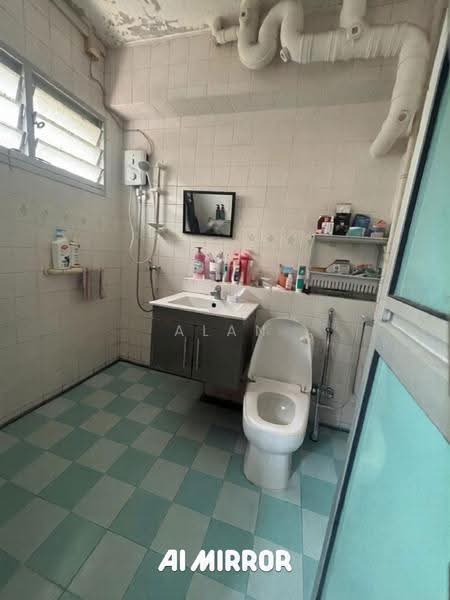 359 Tampines Street 34, 359 Tampines Street 34, Pasir Ris / Tampines, 3 Bedrooms, 1,152 sqft, HDB Flat For Sale, by Alan Tan, 500262554 - Bathroom - PropertyGuru.com.sg