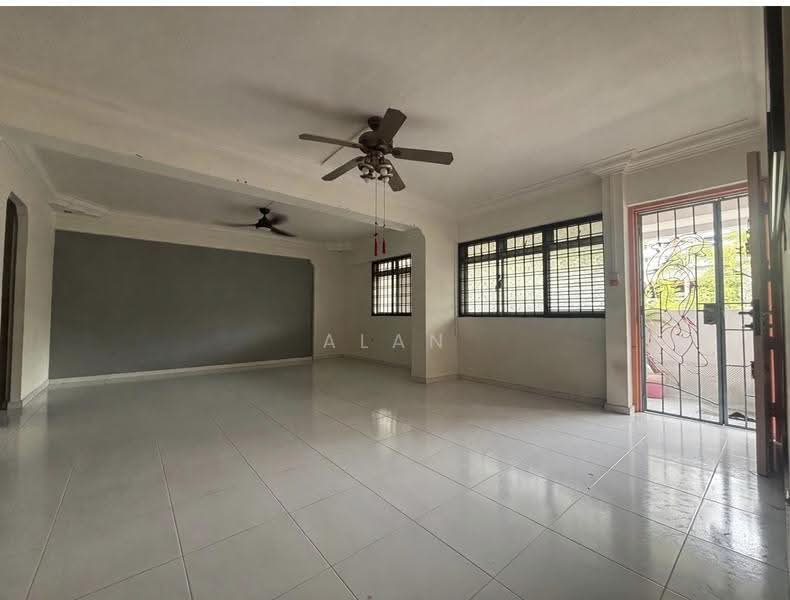 359 Tampines Street 34, 359 Tampines Street 34, Pasir Ris / Tampines, 3 Bedrooms, 1,152 sqft, HDB Flat For Sale, by Alan Tan, 500262554 - Living Room - PropertyGuru.com.sg