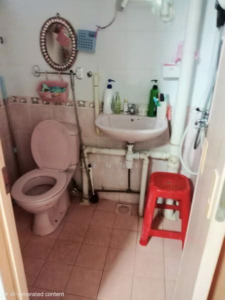 523 Ang Mo Kio Avenue 5, 523 Ang Mo Kio Avenue 5, Ang Mo Kio / Bishan / Thomson, 2 Bedrooms, 700 sqft, HDB Flat For Rent, by Jenny Tan, 500262570 - Bathroom - PropertyGuru.com.sg
