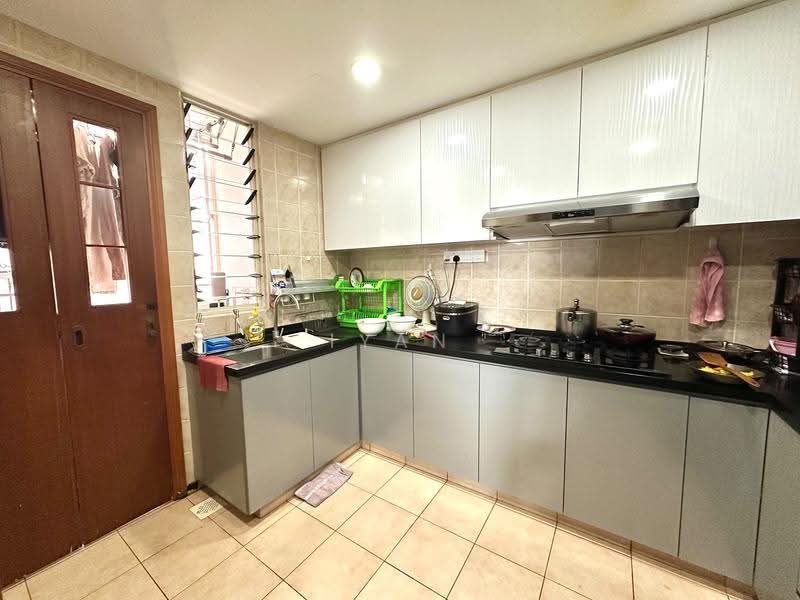 Rivervale Crest, 5 Rivervale Crescent, Hougang / Punggol / Sengkang, 3 Bedrooms, 1,152 sqft, Condominium For Sale, by Iyan Goh, 500262581 - Kitchen - PropertyGuru.com.sg