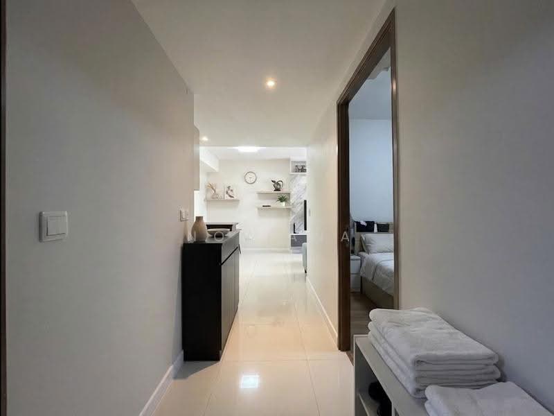 530A Pasir Ris Drive 1, 530A Pasir Ris Drive 1, Pasir Ris / Tampines, 3 Bedrooms, 926 sqft, HDB Flat For Sale, by Noviana Santoso, 500262594 - Corridor - PropertyGuru.com.sg