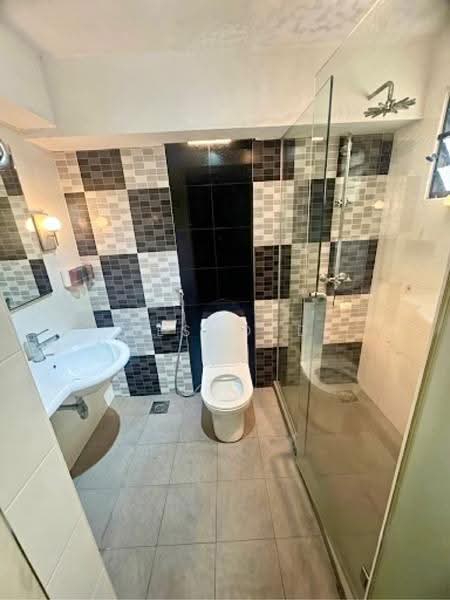 202B Sengkang East Road, 202B Sengkang East Road, Hougang / Punggol / Sengkang, 3 Bedrooms, 1,399 sqft, HDB Flat For Rent, by Desmond Chua, 500262595 - PropertyGuru.com.sg