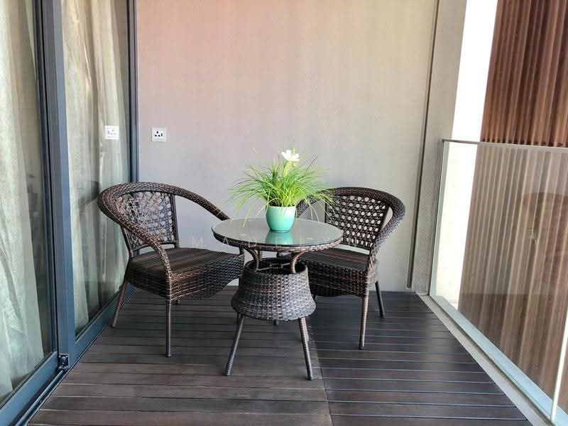 OUE Twin Peaks, 33 Leonie Hill Road, Orchard / River Valley, 1 Bedroom, 549 sqft, Condominium For Rent, by Madelyn Sim, 500262597 - Balcony - PropertyGuru.com.sg