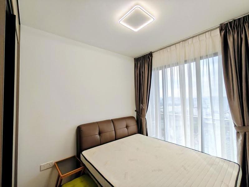 Stirling Residences, 23 Stirling Road, Alexandra / Commonwealth, Room Rental, 150 sqft, Condominium For Rent, by Boon Ng, 500262607 - Bedroom - PropertyGuru.com.sg