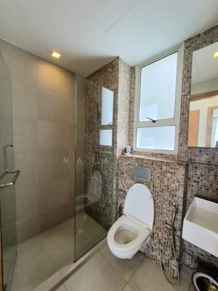 The Axis, 47 Mandalay Road, Newton / Novena, 2 Bedrooms, 753 sqft, Apartment For Rent, by Natasha Ross Nair, 500262630 - Bathroom - PropertyGuru.com.sg