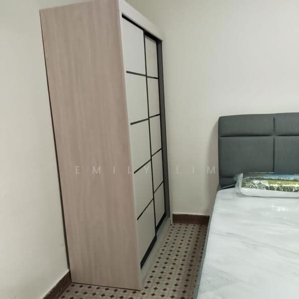 26 Toa Payoh East, 26 Toa Payoh East, Balestier / Toa Payoh, Room Rental, 250 sqft, HDB Flat For Rent, by Emily Lim Bee Kwang, 500262632 - Bedroom - PropertyGuru.com.sg