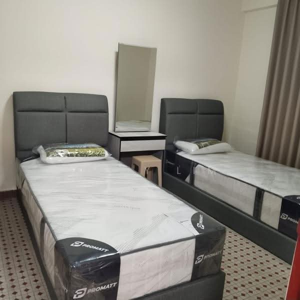 26 Toa Payoh East, 26 Toa Payoh East, Balestier / Toa Payoh, Room Rental, 250 sqft, HDB Flat For Rent, by Emily Lim Bee Kwang, 500262632 - Bedroom - PropertyGuru.com.sg