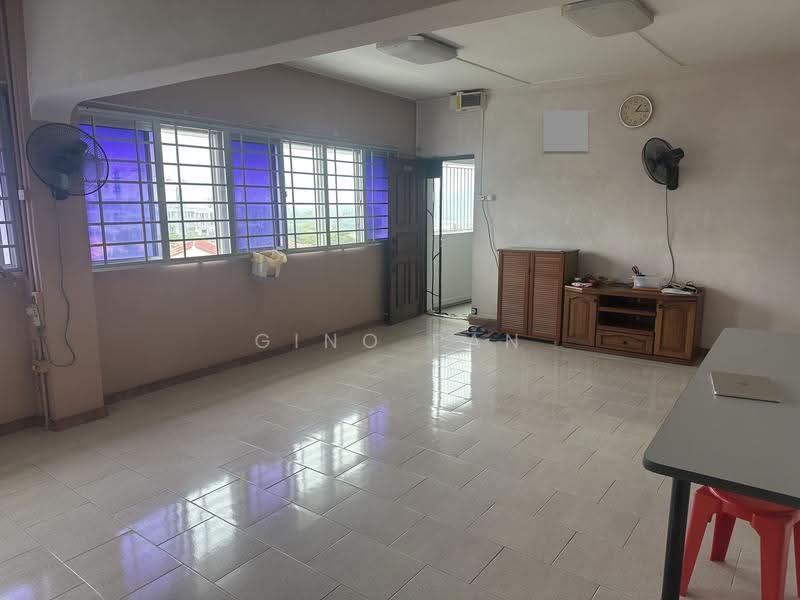 317 Jurong East Street 31, 317 Jurong East Street 31, Boon Lay / Jurong / Tuas, 3 Bedrooms, 1,130 sqft, HDB Flat For Sale, by Gino Pan, 500262635 - Living Room - PropertyGuru.com.sg