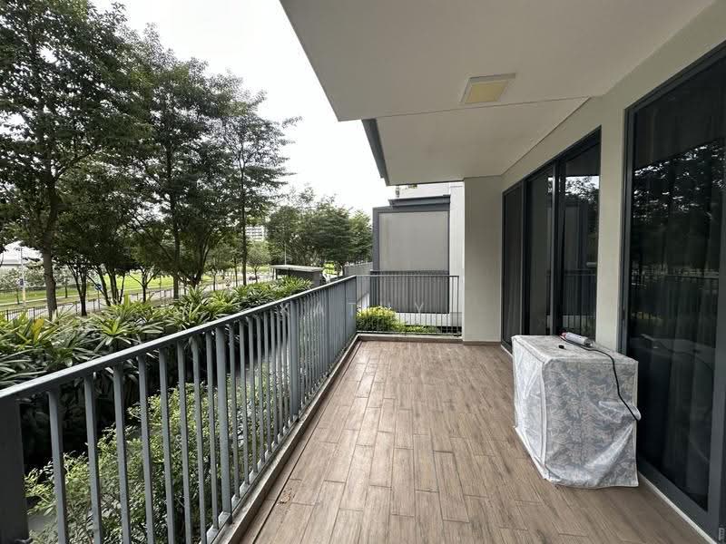 La Fiesta, 58 Sengkang Square, Hougang / Punggol / Sengkang, 1 Bedroom, 571 sqft, Condominium For Rent, by Kathy Nguyen, 500262640 - Balcony - PropertyGuru.com.sg