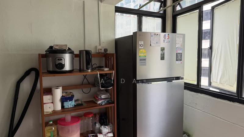 56 Lorong 4 Toa Payoh, 56 Lorong 4 Toa Payoh, Balestier / Toa Payoh, 1 Bedroom, 462 sqft, HDB Flat For Rent, by Aida Talib, 500262641 - Kitchen - PropertyGuru.com.sg