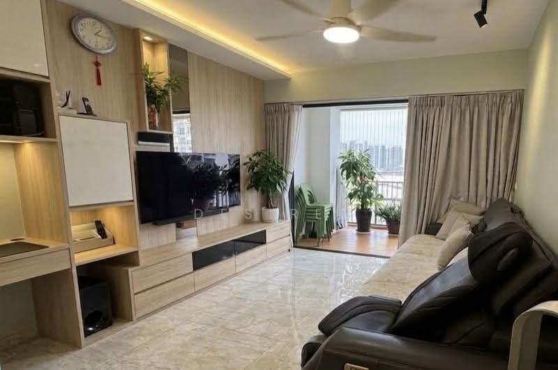 Kingsford Waterbay, 72 Upper Serangoon View, Hougang / Punggol / Sengkang, 4 Bedrooms, 1,109 sqft, Condominium For Sale, by Desiree Leung, 500262648 - Living Room - PropertyGuru.com.sg