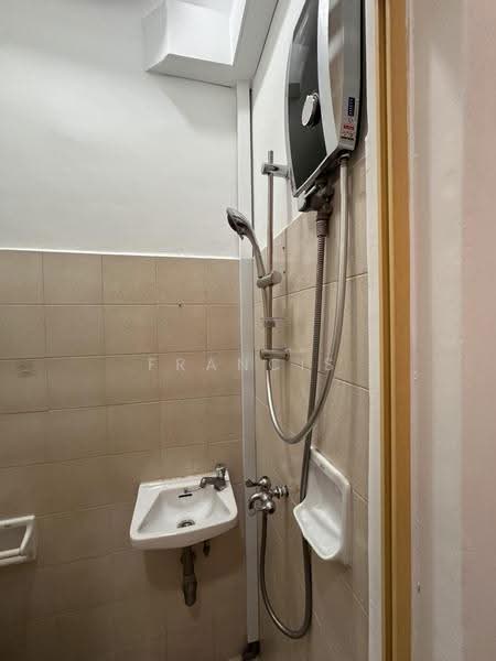 Bishan 8, 63 Bishan Street 21, Ang Mo Kio / Bishan / Thomson, Room Rental, 100 sqft, Condominium For Rent, by Francis Lee, 500262650 - Bathroom - PropertyGuru.com.sg
