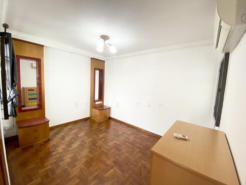 371 Hougang Street 31, 371 Hougang Street 31, Hougang / Punggol / Sengkang, 3 Bedrooms, 1,323 sqft, HDB Flat For Rent, by Belle Tan May Sian, 500262651 - Bedroom - PropertyGuru.com.sg