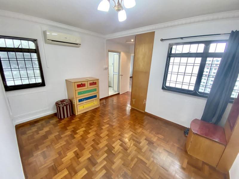 371 Hougang Street 31, 371 Hougang Street 31, Hougang / Punggol / Sengkang, 3 Bedrooms, 1,323 sqft, HDB Flat For Rent, by Belle Tan May Sian, 500262651 - Bedroom - PropertyGuru.com.sg