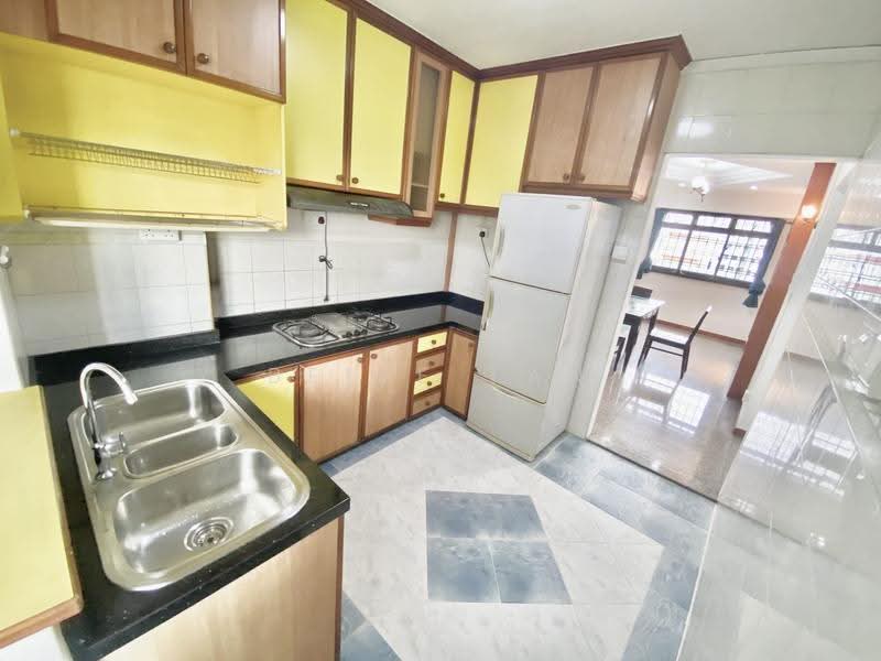 371 Hougang Street 31, 371 Hougang Street 31, Hougang / Punggol / Sengkang, 3 Bedrooms, 1,323 sqft, HDB Flat For Rent, by Belle Tan May Sian, 500262651 - Kitchen - PropertyGuru.com.sg